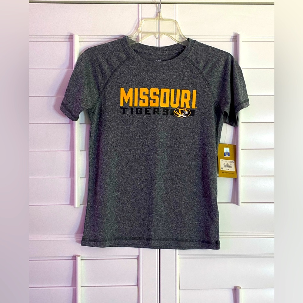 Missouri Tigers Rivalry Threads Boys Dri-fit t, size M/8-10, NWT